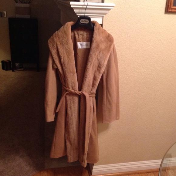 Knee length MaxMara coat