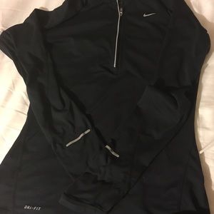 Nike dri fit element xs