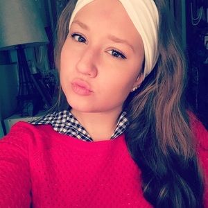 Meet your Posher, Lydia