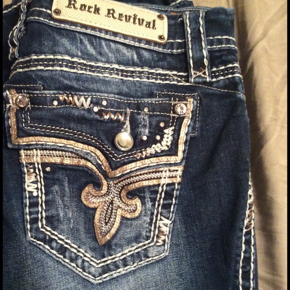 🎉Sale🎉Rock Revival Kai size 29 straight