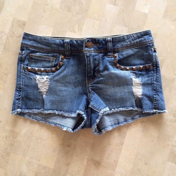 Forever 21 Pants - 🚫SOLD🚫 Ripped Distressed Cut Off Studded Denim