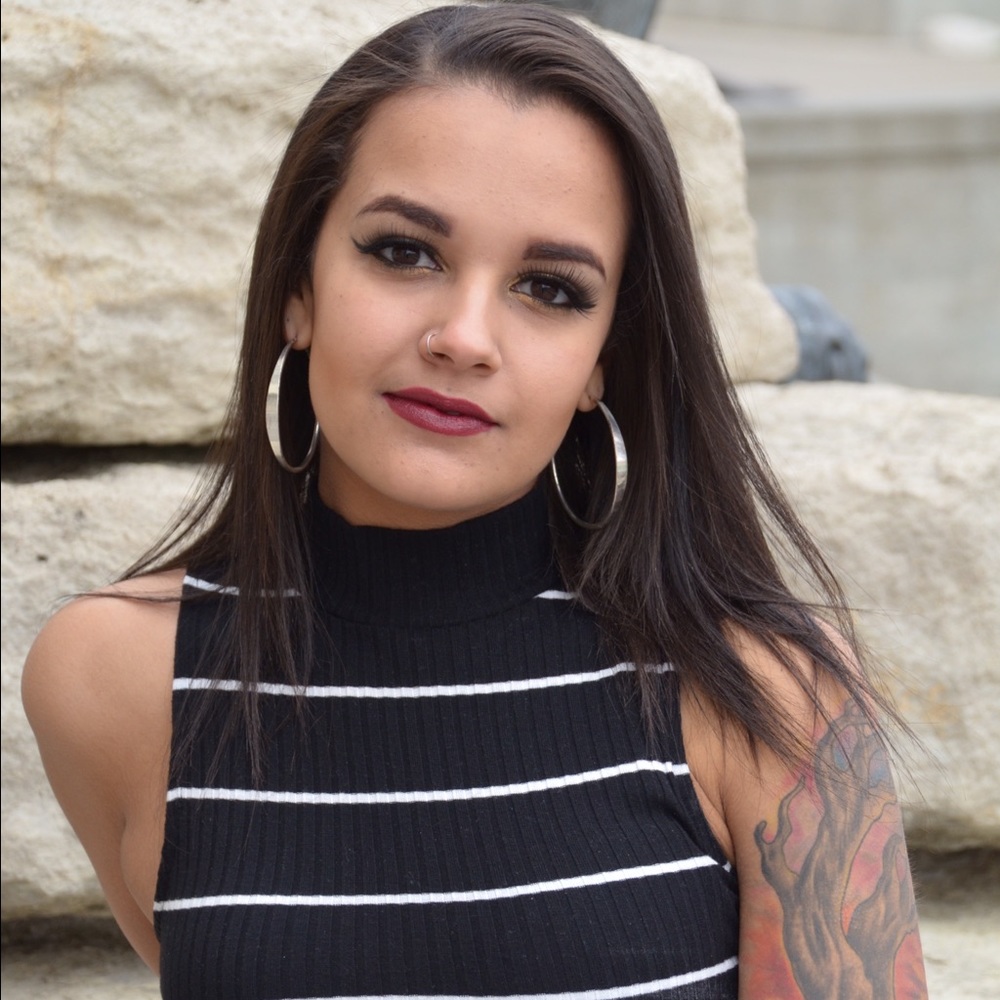 💗 MEET YOUR SELLER 💗