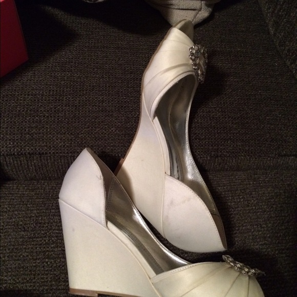 Vintage style wedding shoes - Picture 3 of 4