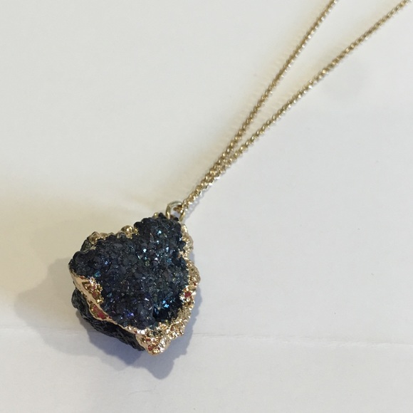 🌸HP🌸 Black Druzy Necklace - Picture 3 of 4