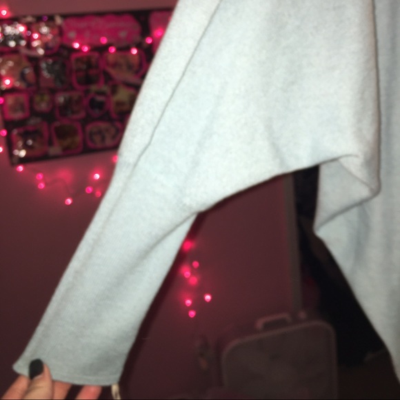 Blue shirt 😍 - Picture 3 of 3