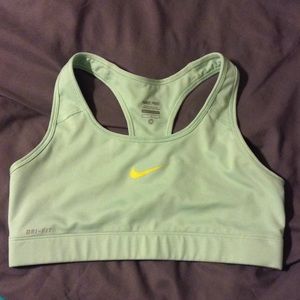 Women's Nike Medium Support Sports Bra