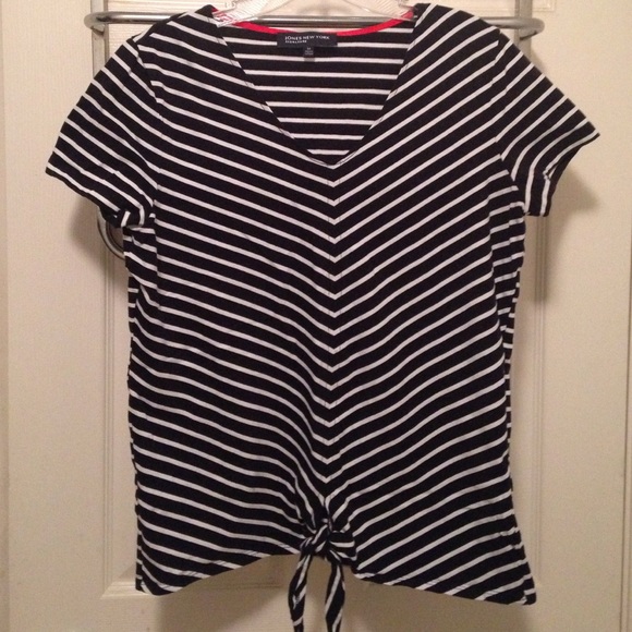 Jones NY navy and white tee with tie front.
