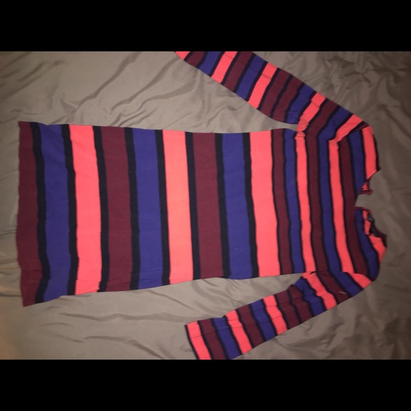 Striped mini quarter sleeved dress.