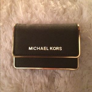 BRAND NEW! Michael Kors Accordion Card Case
