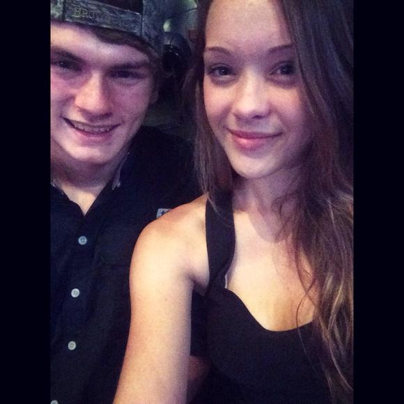 Meet your Posher, Jennifer - Picture 1 of 1