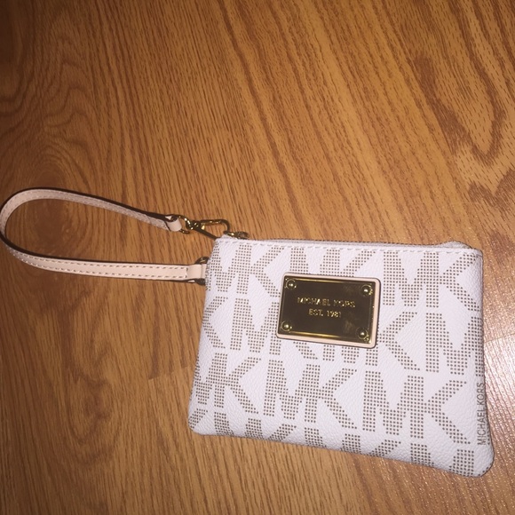 Super cute and classy MK wristlet hardly ever used