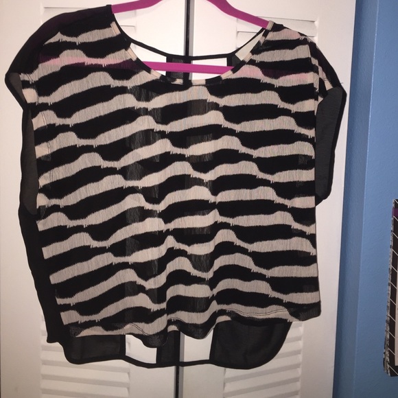 Black and white top