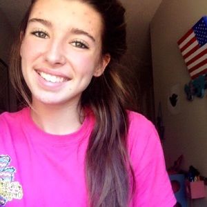 Meet your Posher, Juliana