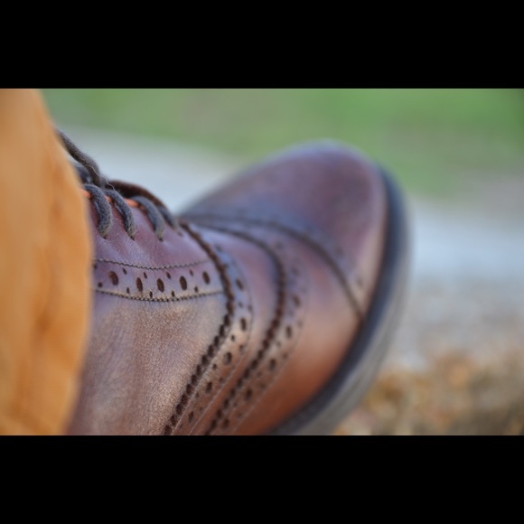 Beautiful wing tipped boots from Zara