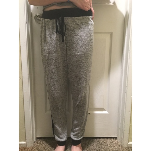 Sweat pants - Picture 3 of 4
