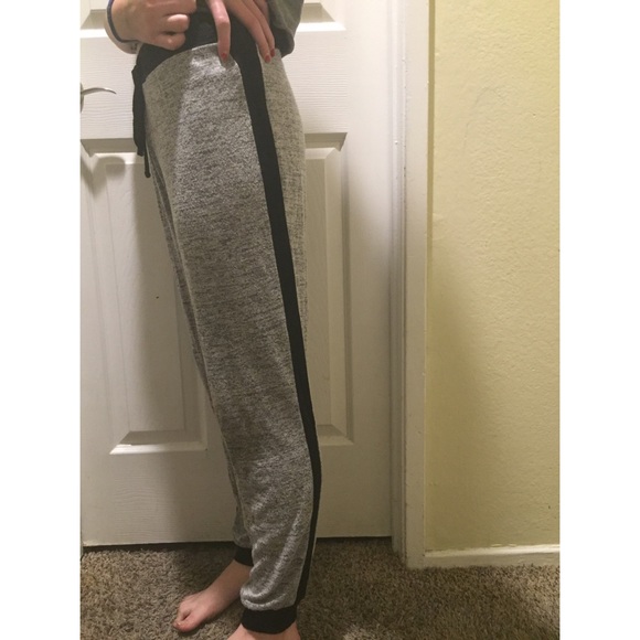 Sweat pants - Picture 4 of 4