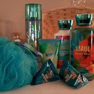 Bath and Body Works Maui Hibiscus Beach set