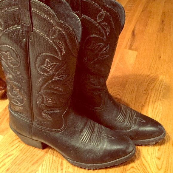 Ariat cowboy boots