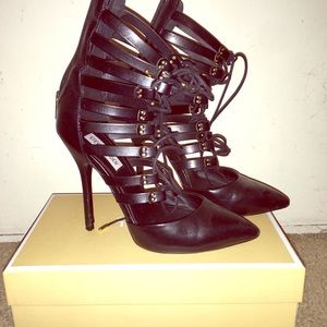 Steve Madden lace up