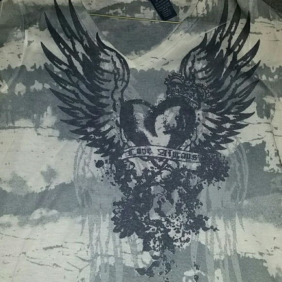 Black and white super cute heart and wing Top - Picture 1 of 4