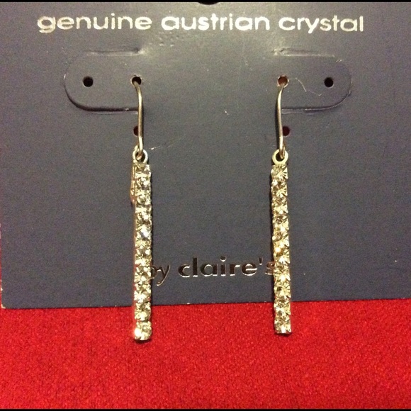 Petite dainty genuine Crystal earrings - Picture 2 of 3