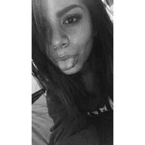 Meet your Posher, Valeria