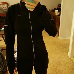 Nike Women's Fleece Lined Zip Up!