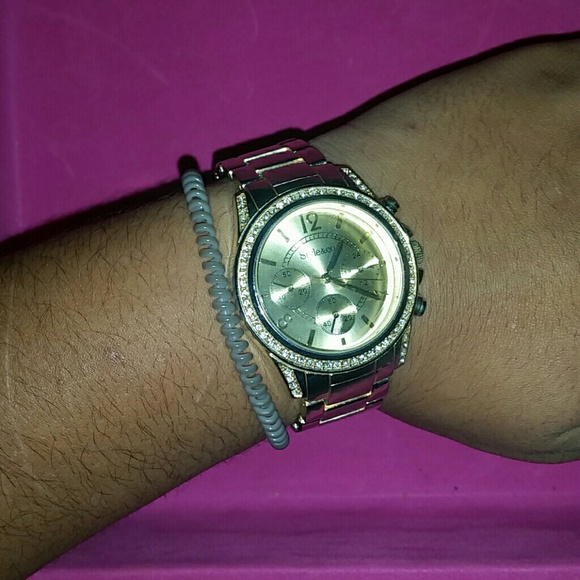 Gold watch - Picture 4 of 4