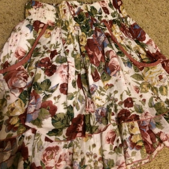 Skirt - Picture 3 of 3