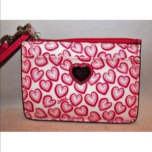coach wristlets 76