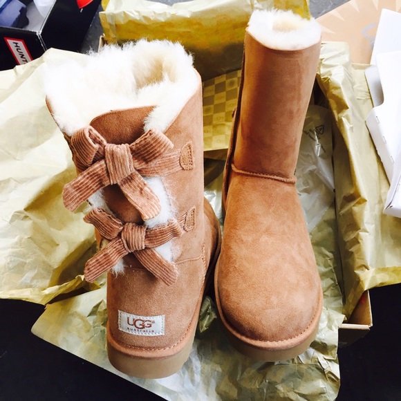 UGG Shoes - UGG authentic Bailey bow corduroy boots Sz 10 new