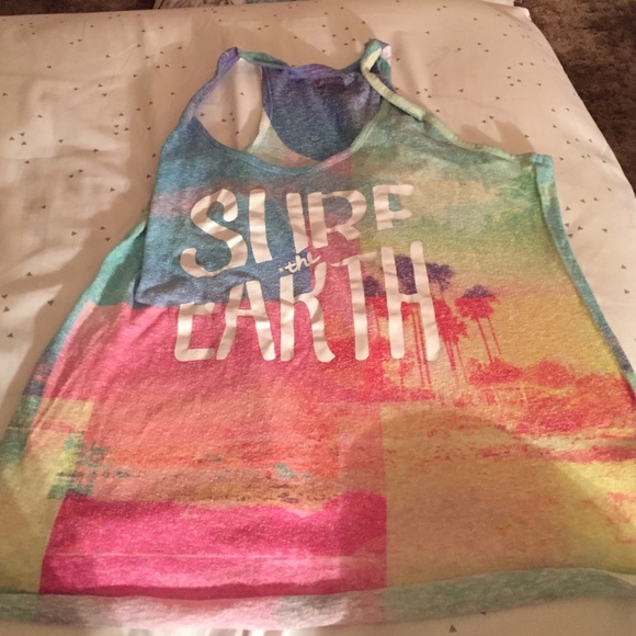 Surf the earth tank