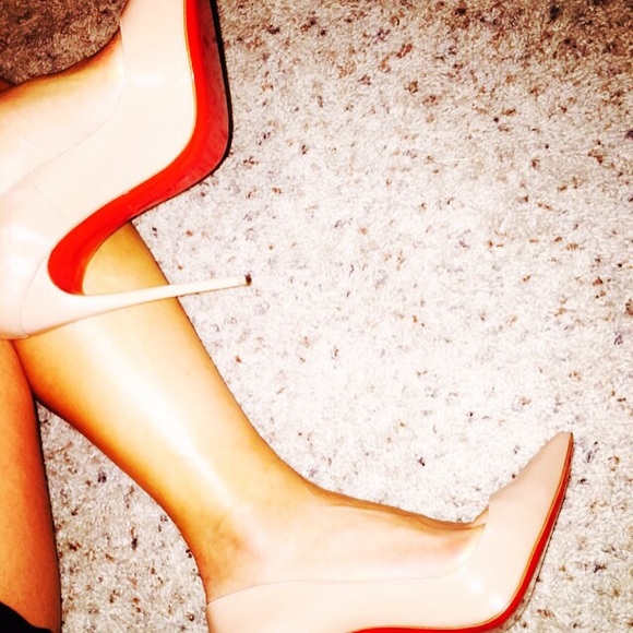 Red bottom love👠 - Picture 1 of 1