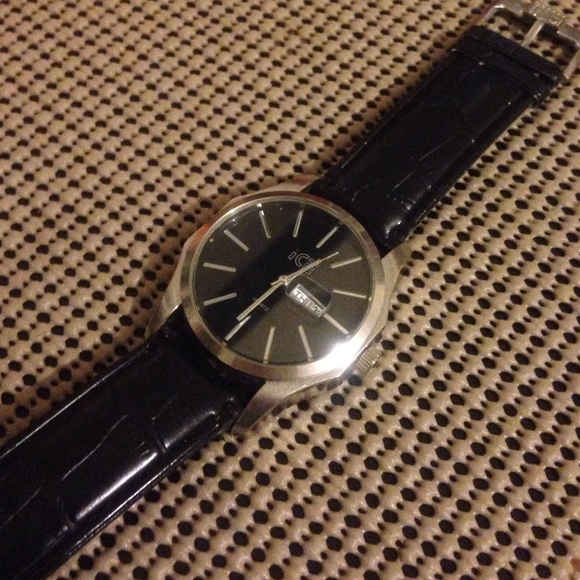 Men's watch - Picture 1 of 4