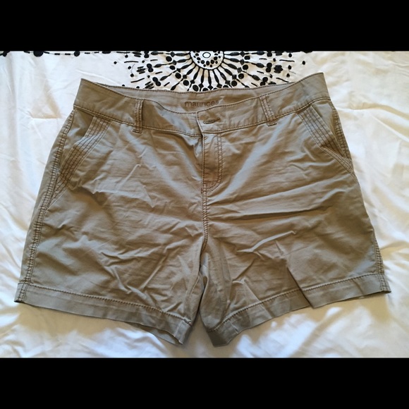 Maurice's khaki shorts