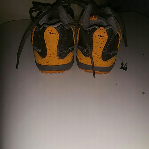 Sneakers - Picture 2 of 4