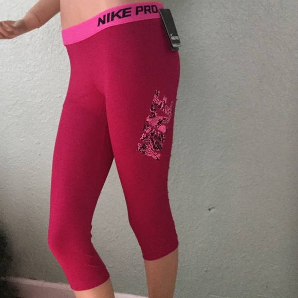 Nike pro Capri Nike  firm women's dri fit - Picture 2 of 3