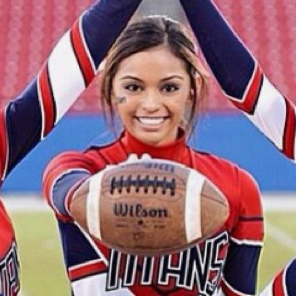 Meet your Posher, Cheer - Picture 1 of 1