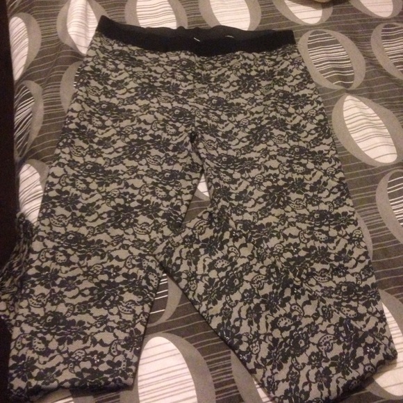 Leggings - Picture 1 of 3