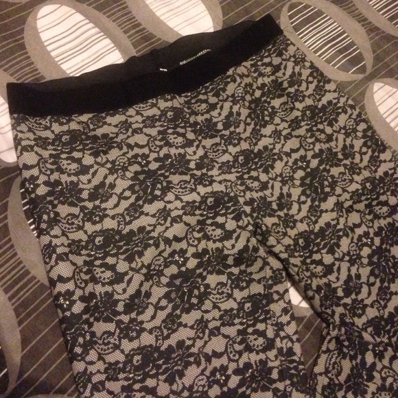 Leggings - Picture 2 of 3