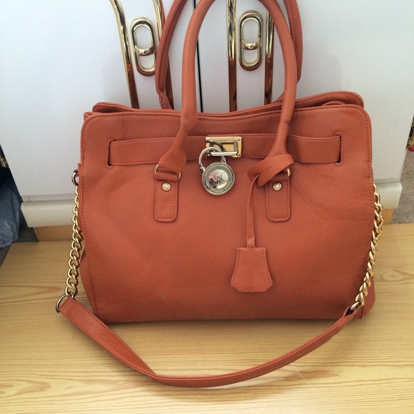 Handbags - Adorable orange purse