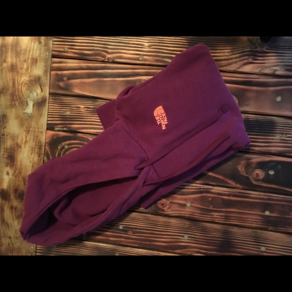 Northface hoodie - Picture 4 of 4