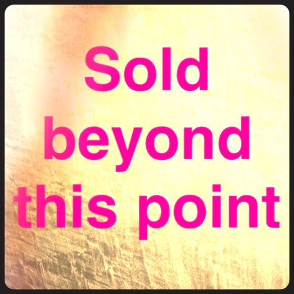 Beyond this point all items are sold Or reserved💜