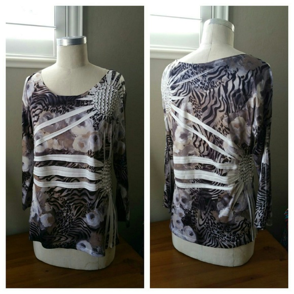 Shades of Gray Flower Burst & Zebra Print Top