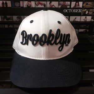 H&M "BROOKLYN" SNAPBACK