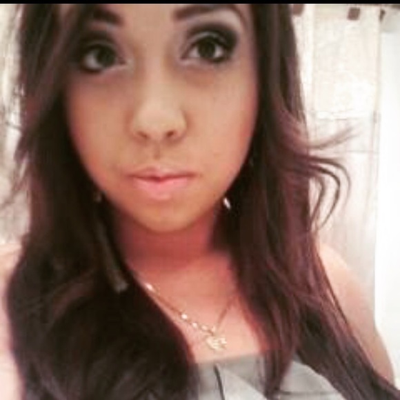 Meet your Posher, Marcela - Picture 7 of 8