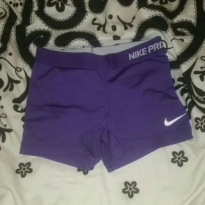 Nike pro
