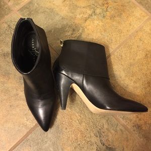 Ivanka Trump ankle Bootie 8.5