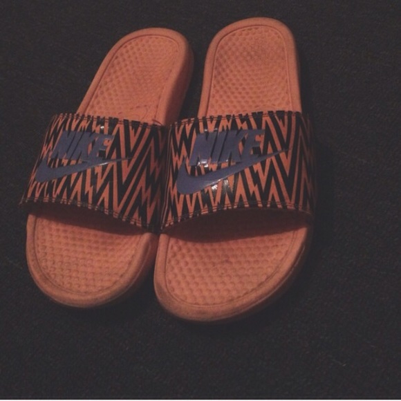 Nike slides - Picture 2 of 3
