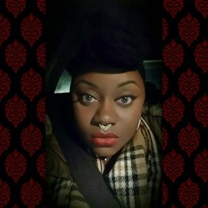 Meet your Posher, Rodneisha